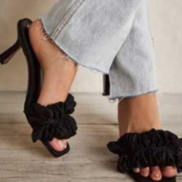 Sam Edelman | Shoes | New Sam Edelman Kady Ruffle Slide Heels Mule Sandals  | Poshmark